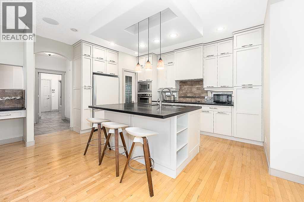 91 Discovery Ridge Boulevard Sw, Calgary, Alberta  T3H 4Y2 - Photo 11 - A2267358