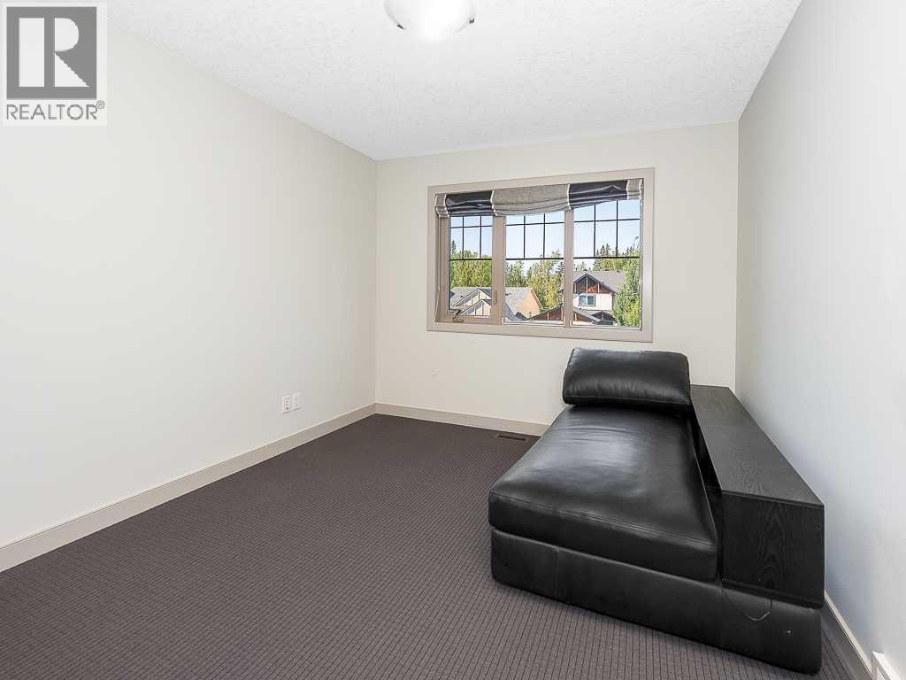 91 Discovery Ridge Boulevard Sw, Calgary, Alberta  T3H 4Y2 - Photo 35 - A2267358