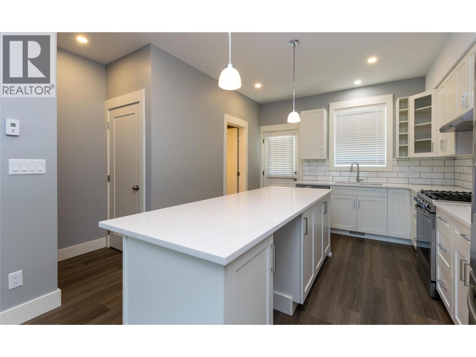 1910 11 Avenue Ne Unit# 1, Salmon Arm, British Columbia  V1E 2V5 - Photo 10 - 10369384