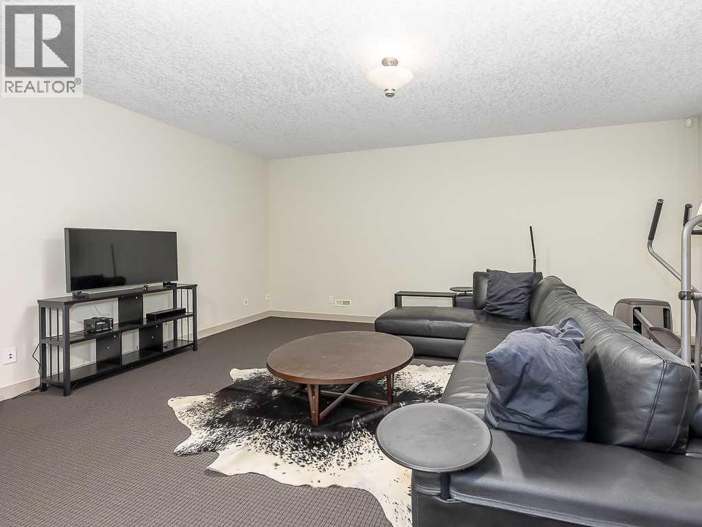 91 Discovery Ridge Boulevard Sw, Calgary, Alberta  T3H 4Y2 - Photo 36 - A2267358