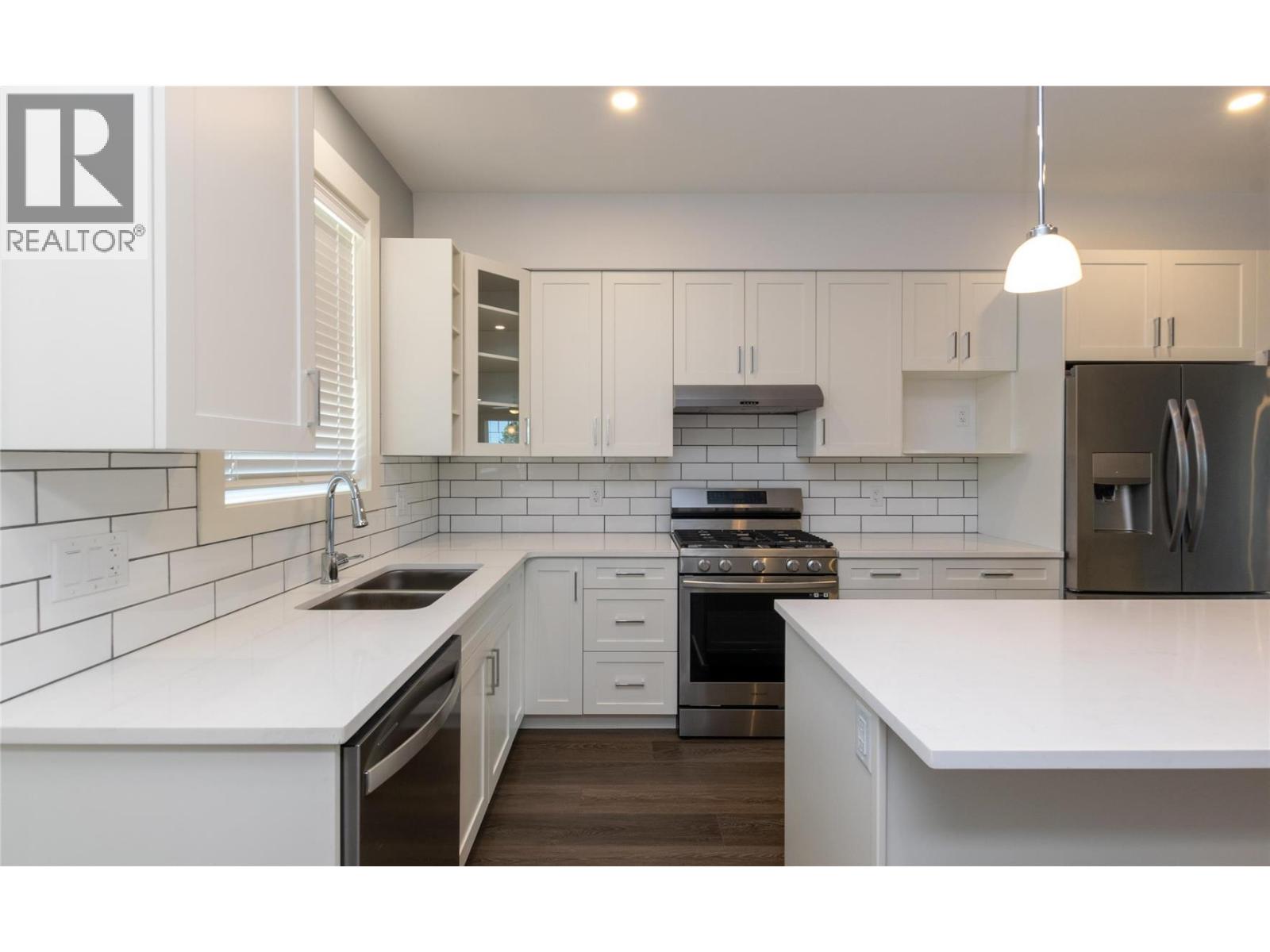 1910 11 Avenue Ne Unit# 1, Salmon Arm, British Columbia  V1E 2V5 - Photo 13 - 10369384