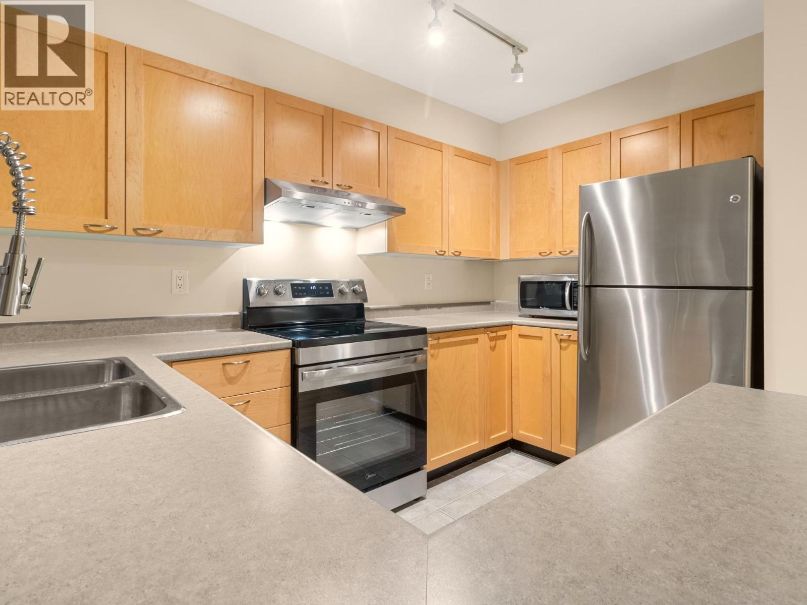 207 7383 Griffiths Drive, Burnaby, British Columbia  V5E 4M8 - Photo 9 - R3069069