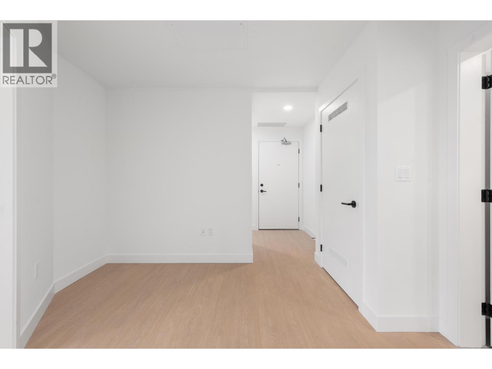 361 422 E 3rd Street, North Vancouver, British Columbia  V7L 0K1 - Photo 14 - R3062802