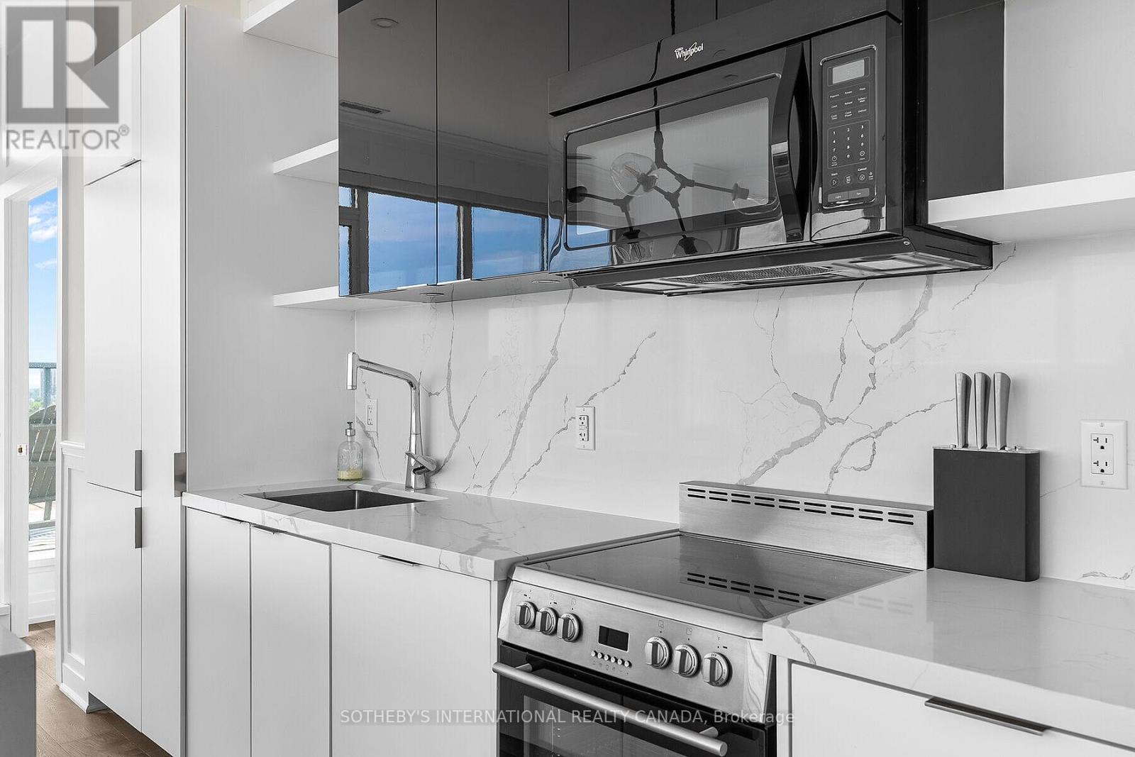 901 - 6 Parkwood Avenue, Toronto, Ontario  M9V 2V4 - Photo 12 - C12563892