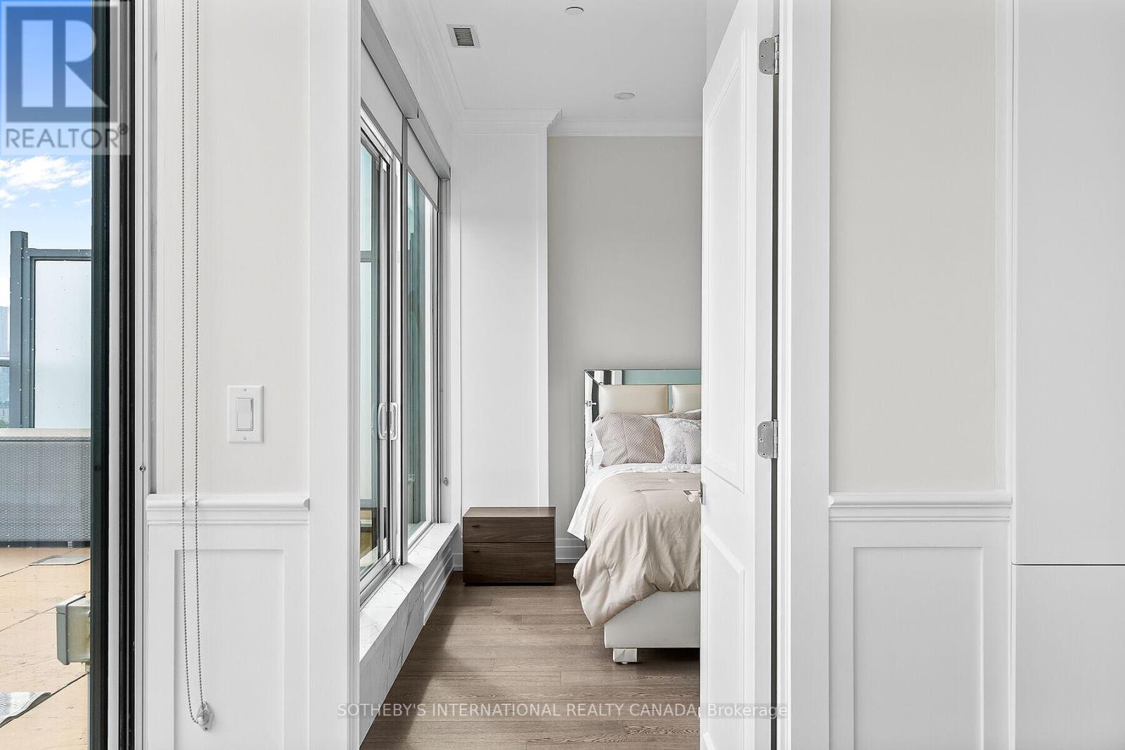 901 - 6 Parkwood Avenue, Toronto, Ontario  M9V 2V4 - Photo 19 - C12563892