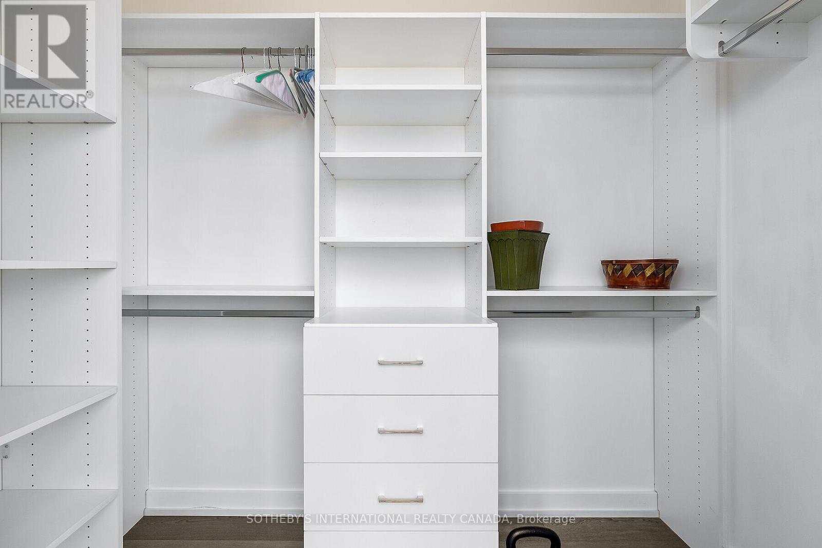 901 - 6 Parkwood Avenue, Toronto, Ontario  M9V 2V4 - Photo 30 - C12563892