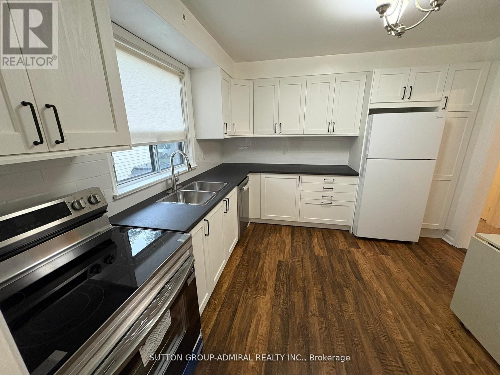 2 - 20 Meadowbrook Road, Toronto, Ontario  M6B 2S4 - Photo 7 - C12563912