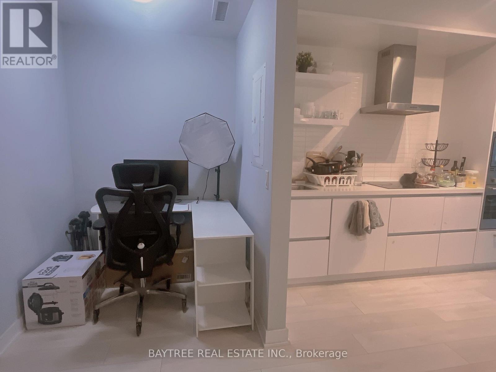 1610 - 2221 Yonge Street, Toronto, Ontario  M4S 0B8 - Photo 7 - C12563948