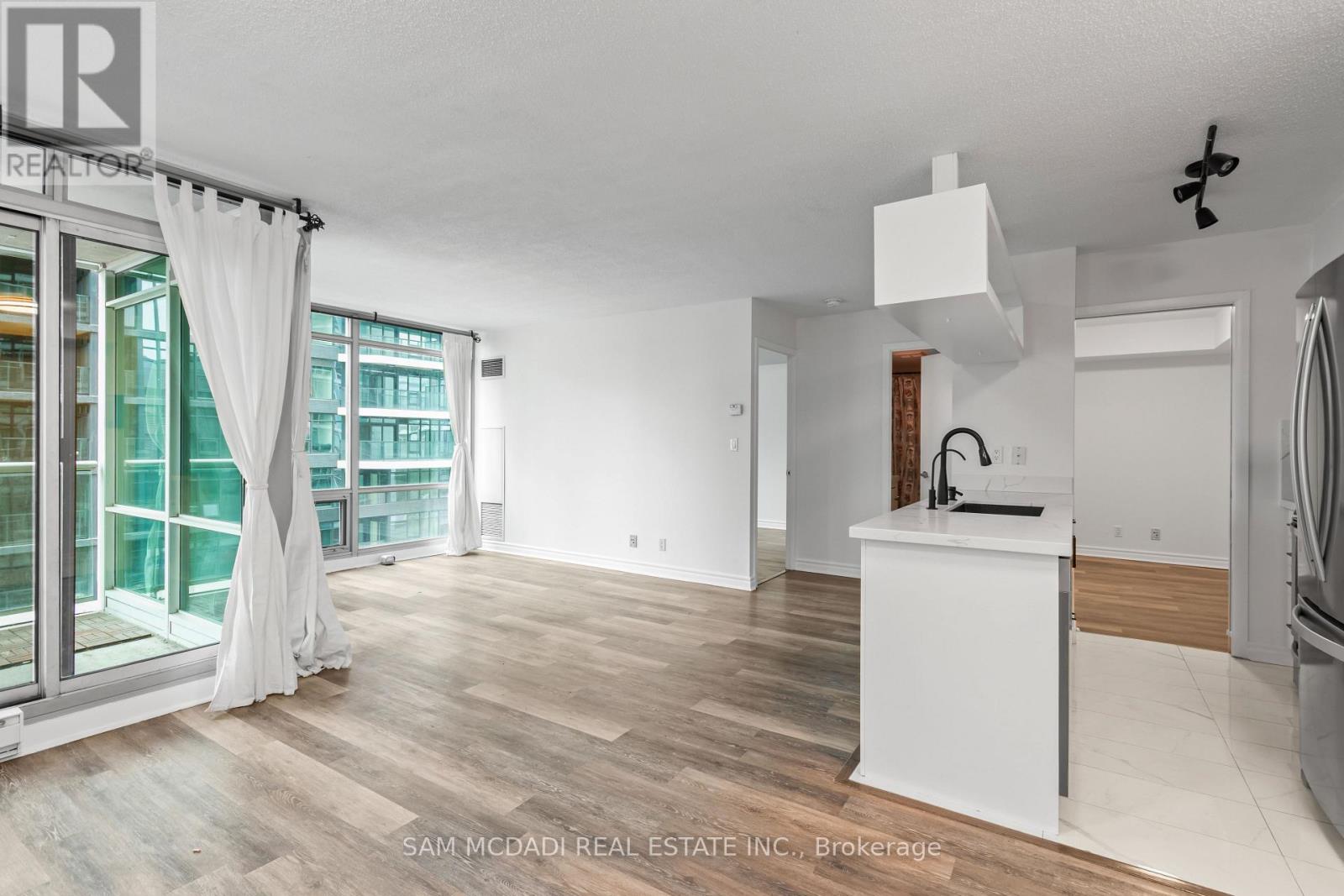 1006 - 81 Navy Wharf Court, Toronto, Ontario  M5V 3S2 - Photo 12 - C12563974