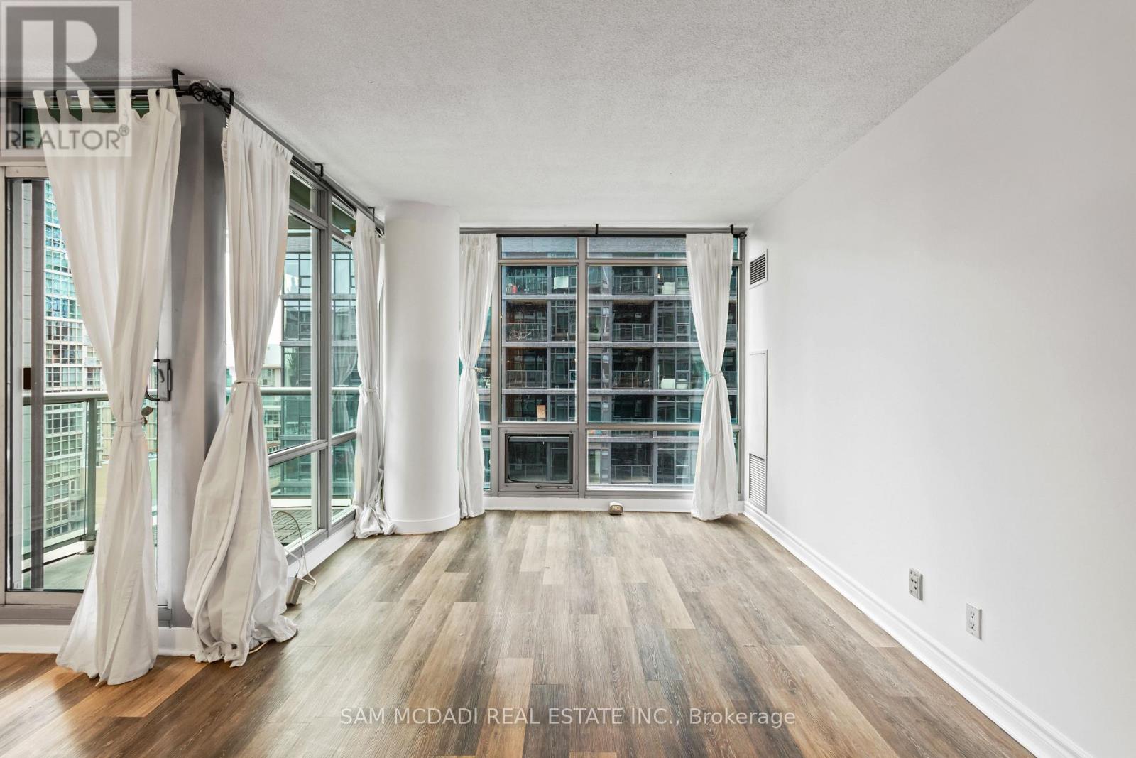 1006 - 81 Navy Wharf Court, Toronto, Ontario  M5V 3S2 - Photo 7 - C12563974