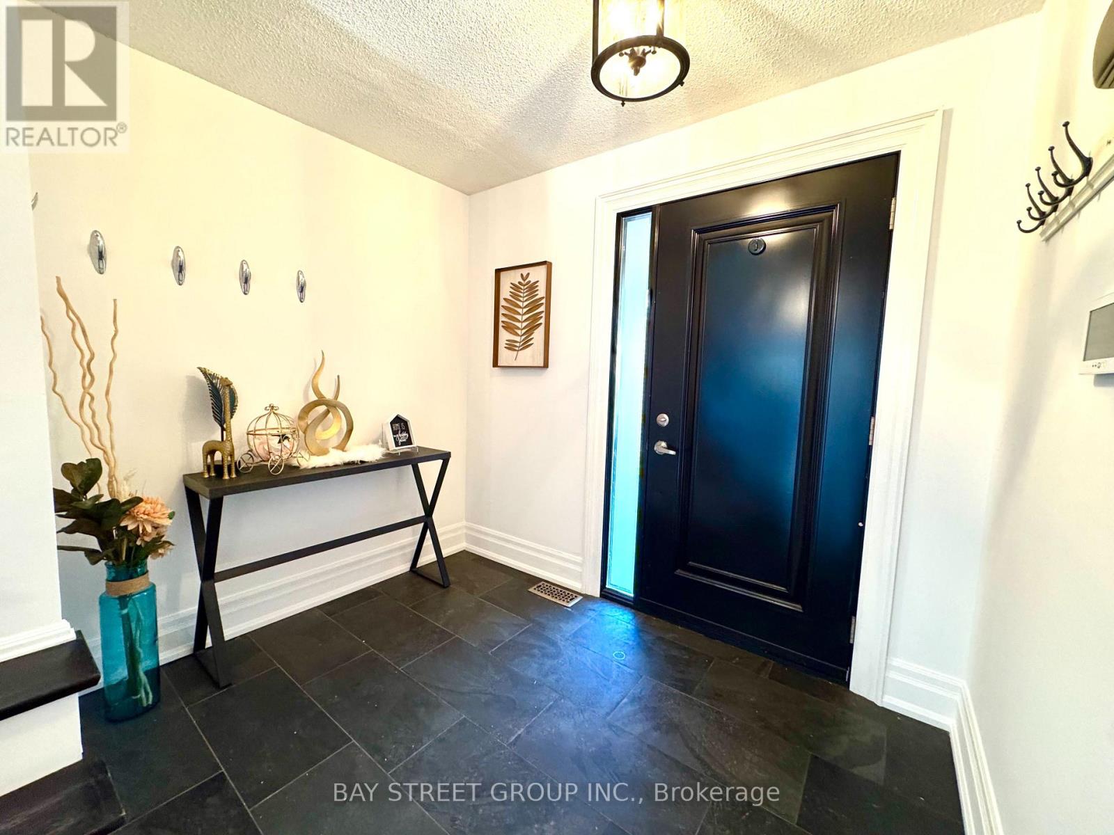 75 Anstead Crescent, Ajax, Ontario  L1S 3X4 - Photo 2 - E12563884