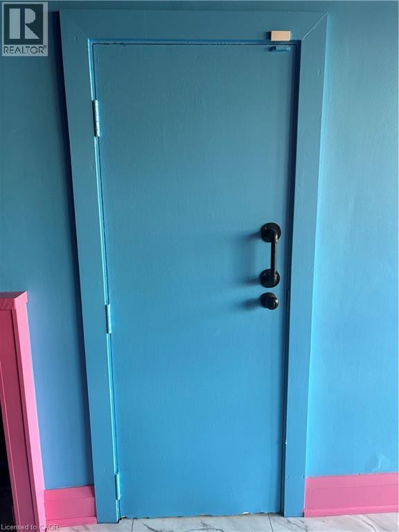 1047 King Street W, Hamilton, Ontario L8S 1L6 - Photo 11 - 40789656