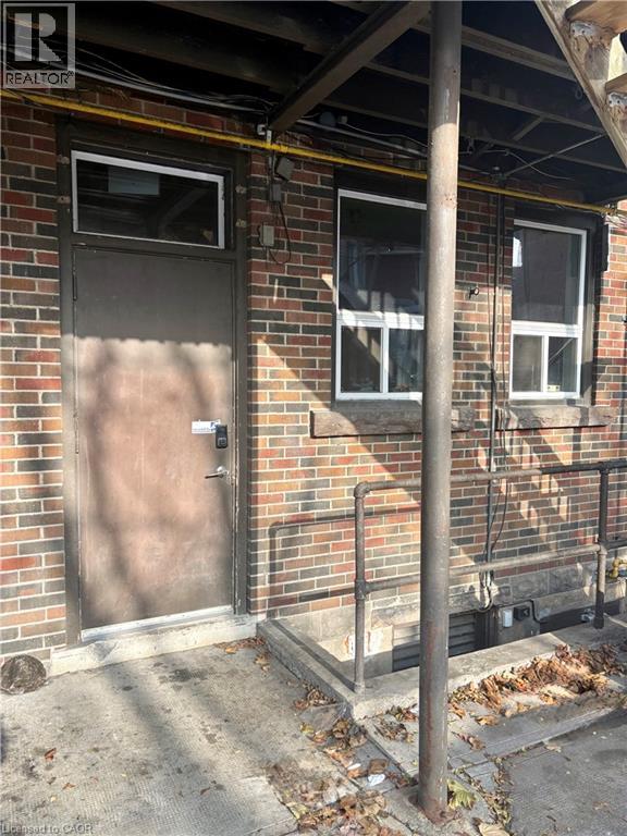 1047 King Street W, Hamilton, Ontario L8S 1L6 - Photo 13 - 40789656