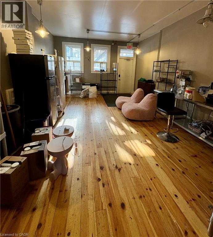 1047 King Street W, Hamilton, Ontario L8S 1L6 - Photo 4 - 40789656