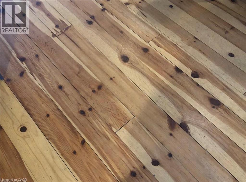 1047 King Street W, Hamilton, Ontario L8S 1L6 - Photo 6 - 40789656