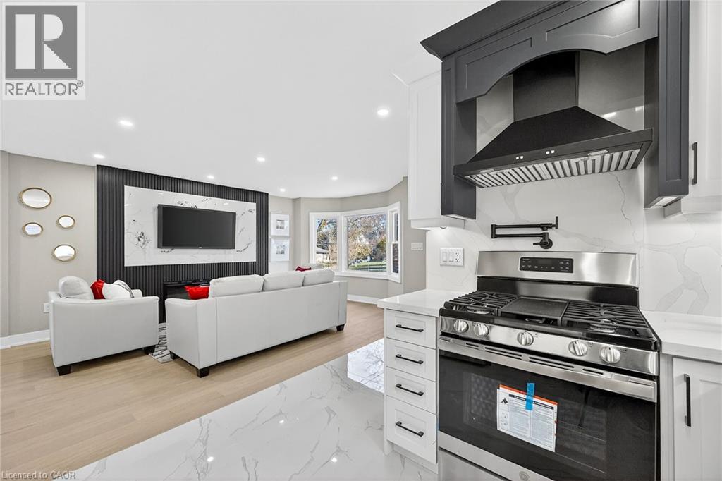 26 Martin Road, Hamilton, Ontario  L8K 3N1 - Photo 10 - 40789631