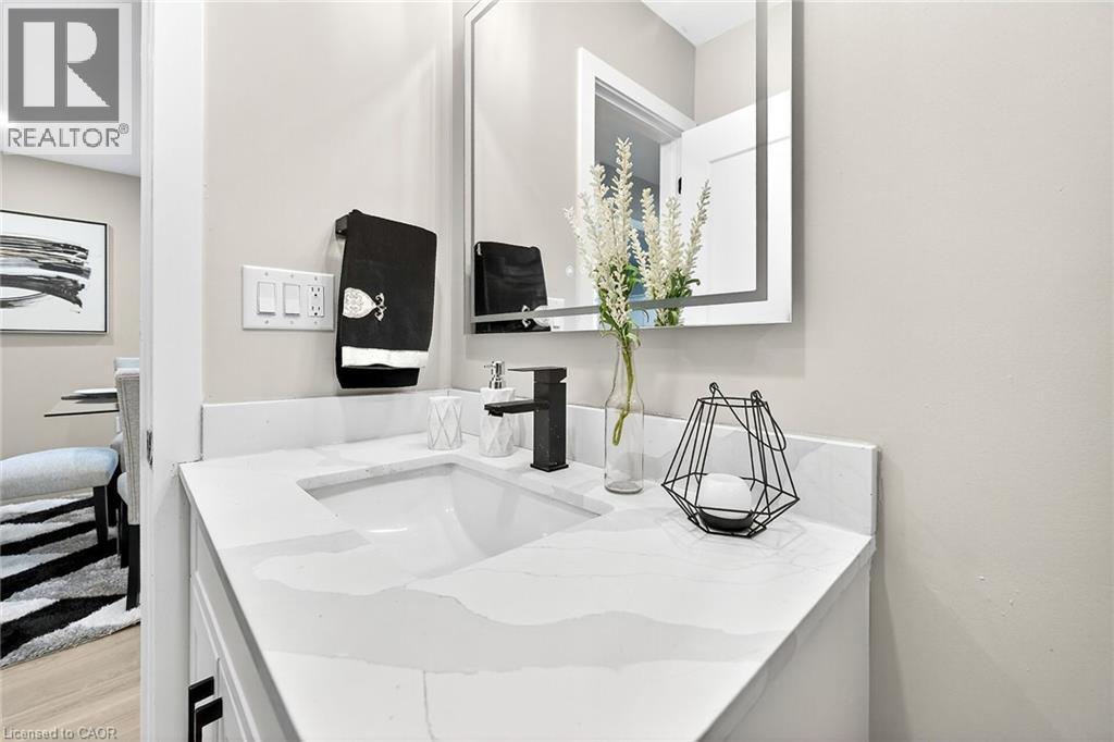 26 Martin Road, Hamilton, Ontario  L8K 3N1 - Photo 25 - 40789631