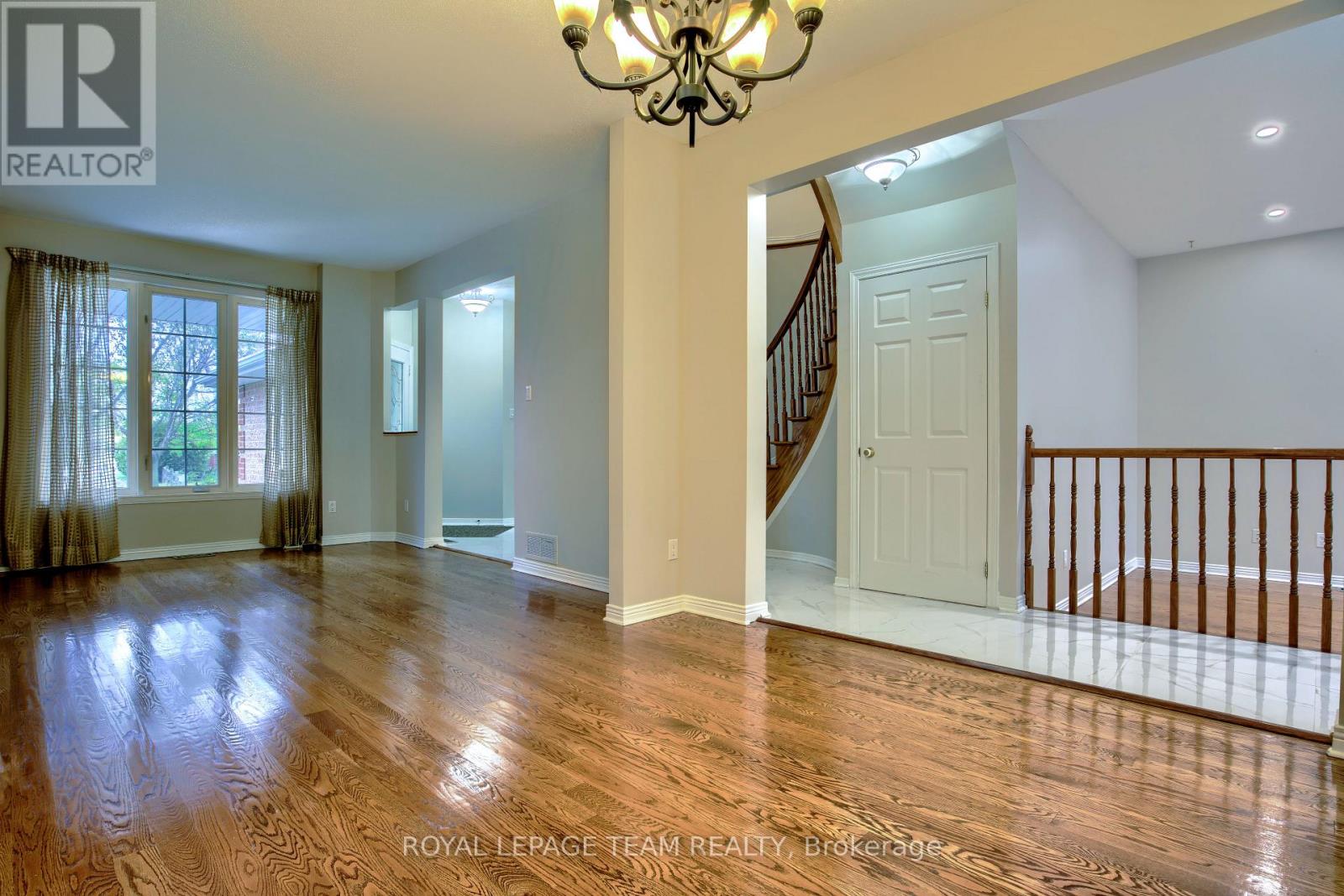 45 Boulder Way, Ottawa, Ontario  K2J 4R5 - Photo 8 - X12562442