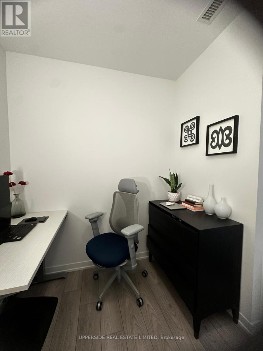 428 - 285 Dufferin Street, Toronto, Ontario  M6K 1E6 - Photo 11 - W12563446