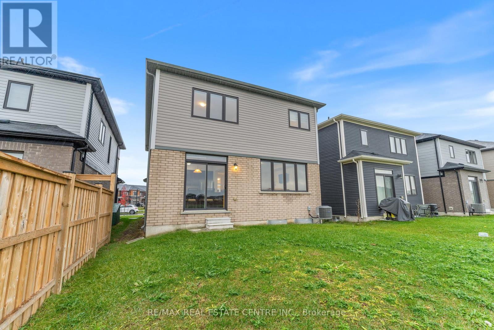 22 Peach Street, Thorold, Ontario  L2E 6S4 - Photo 32 - X12563396