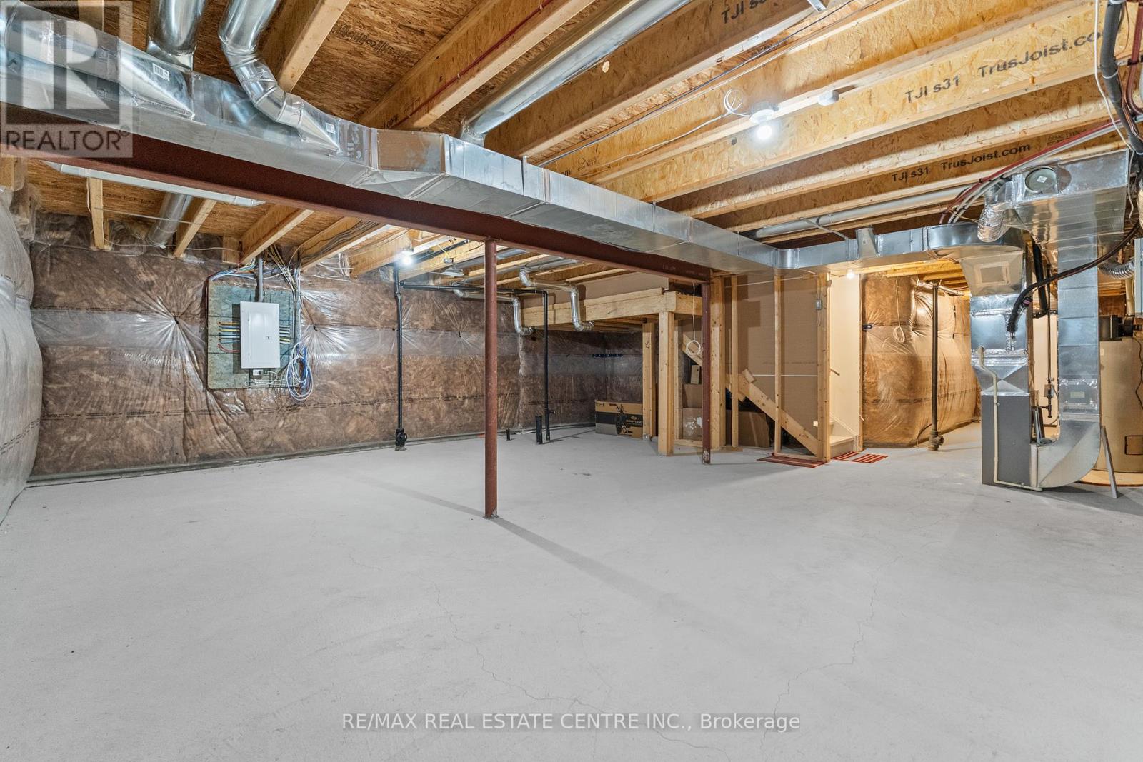 22 Peach Street, Thorold, Ontario  L2E 6S4 - Photo 28 - X12563396