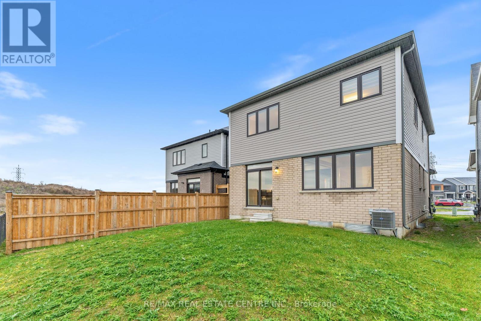 22 Peach Street, Thorold, Ontario  L2E 6S4 - Photo 31 - X12563396