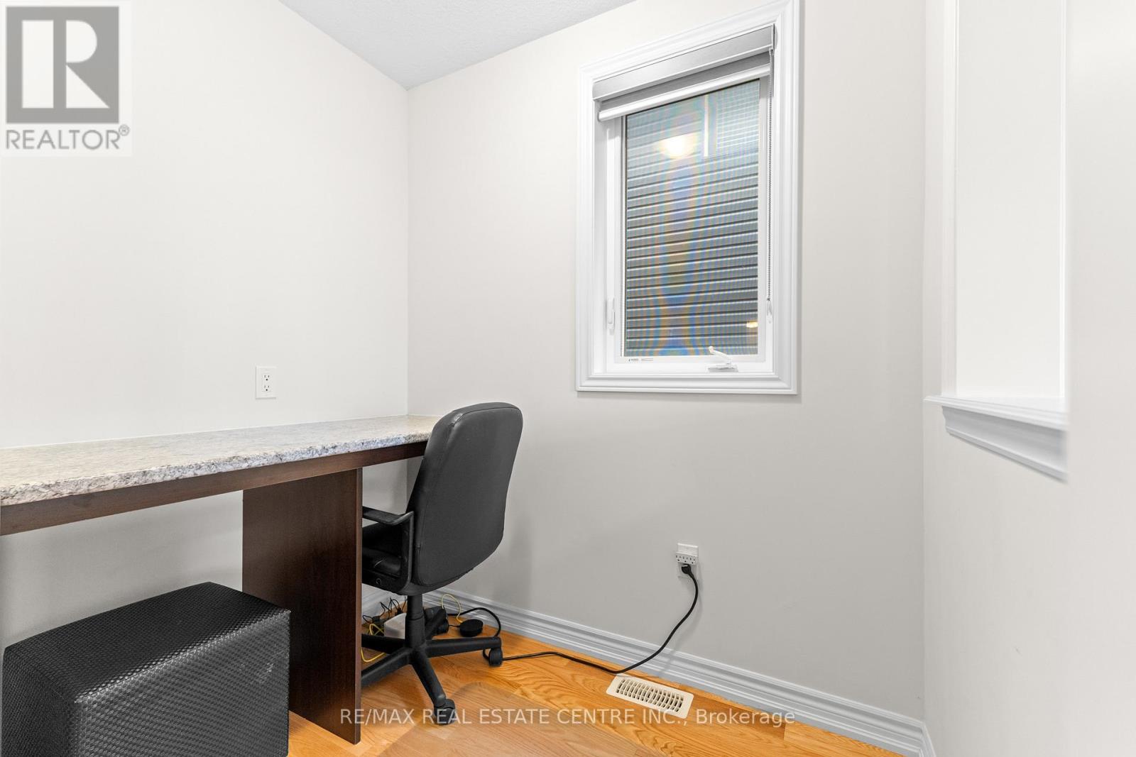 22 Peach Street, Thorold, Ontario  L2E 6S4 - Photo 12 - X12563396