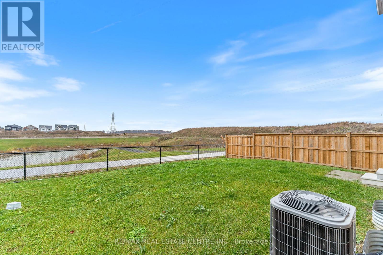 22 Peach Street, Thorold, Ontario  L2E 6S4 - Photo 30 - X12563396