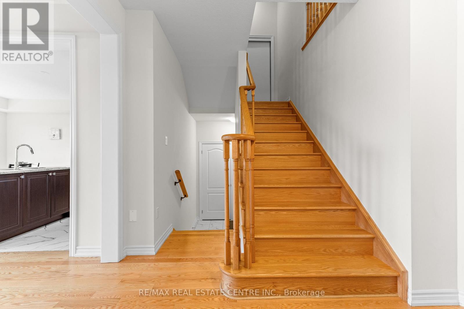 22 Peach Street, Thorold, Ontario  L2E 6S4 - Photo 14 - X12563396