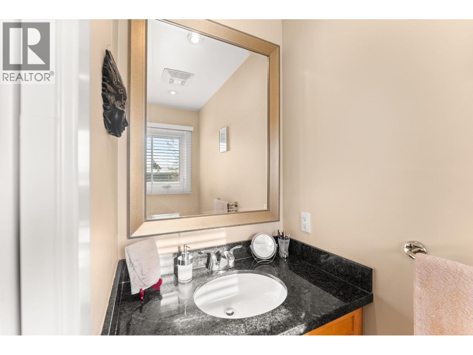 3360 Springthorne Crescent, Richmond, British Columbia  V7E 1Z7 - Photo 17 - R3068933