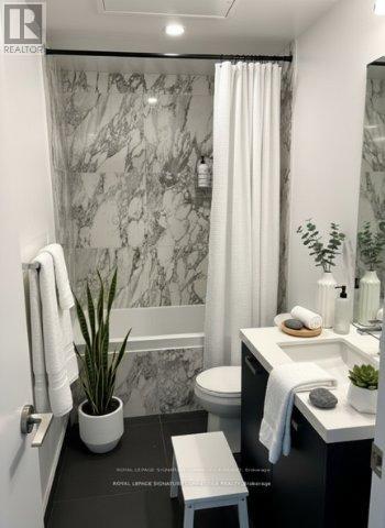 1102 - 458 Richmond Street W, Toronto, Ontario  M5V 1Y1 - Photo 5 - C12490370