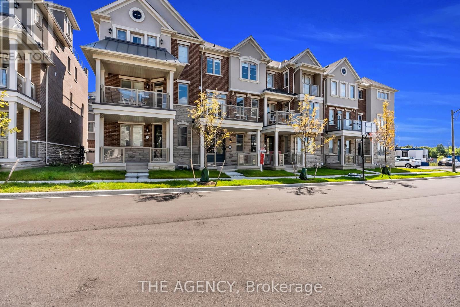 Property at 33 BRUCE BOYD DRIVE image 4