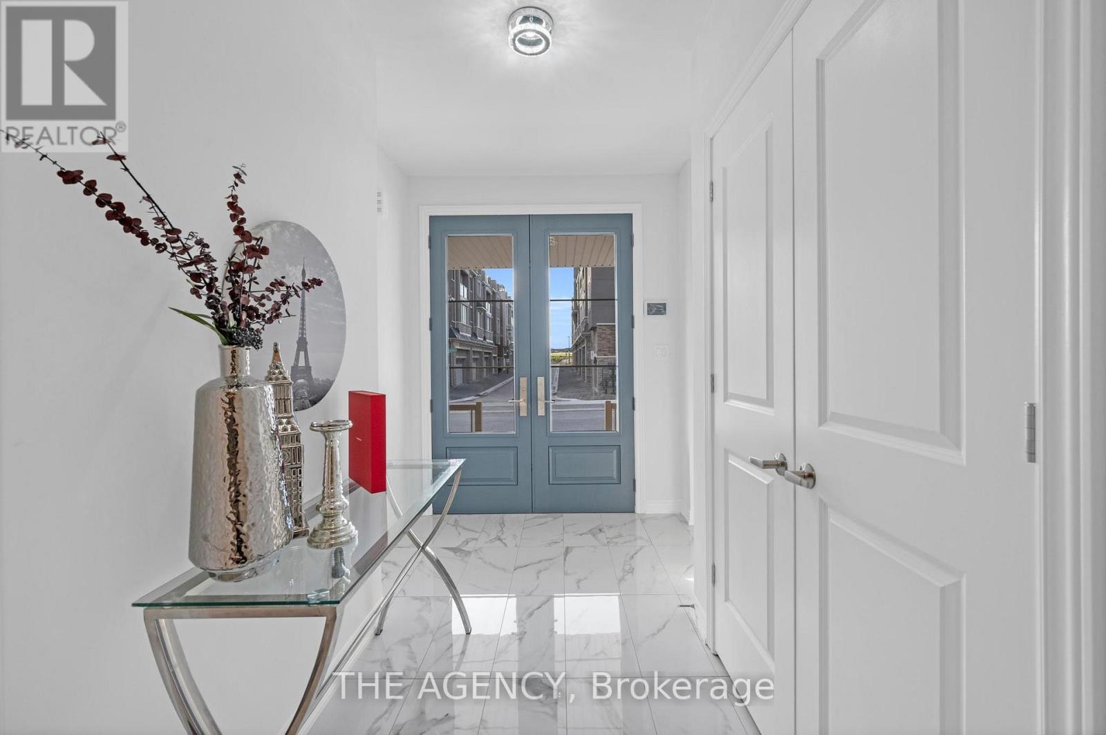 33 Bruce Boyd Drive, Markham, Ontario  L6B 1R3 - Photo 8 - N12563952