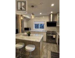 UPPER - 160 OLDE BAYVIEW AVENUE, Richmond Hill, Ontario