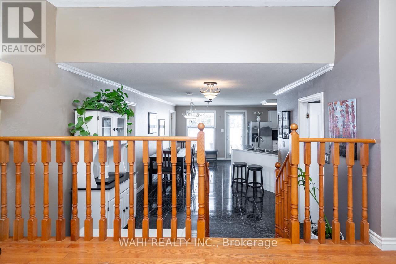 1336 Maple Road, Innisfil, Ontario  L0L 1C0 - Photo 9 - N12563956