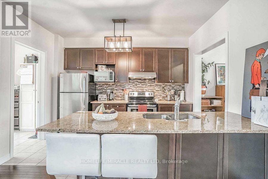 273 Riverlands Avenue, Markham, Ontario  L6B 0V9 - Photo 7 - N12416317