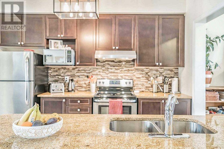 273 Riverlands Avenue, Markham, Ontario  L6B 0V9 - Photo 9 - N12416317