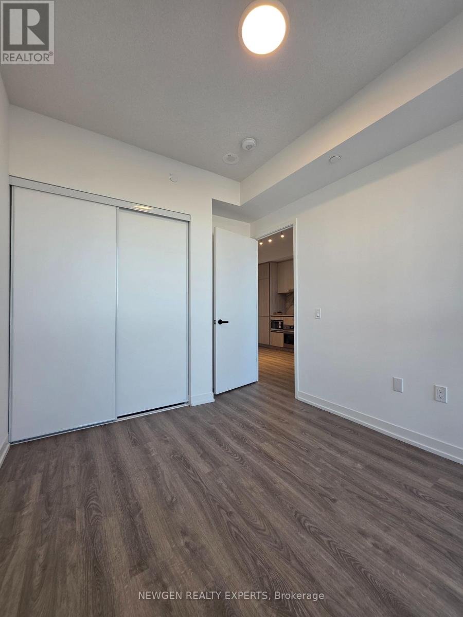 1805 - 8 Interchange Way, Vaughan, Ontario  L4K 5Z7 - Photo 10 - N12562380