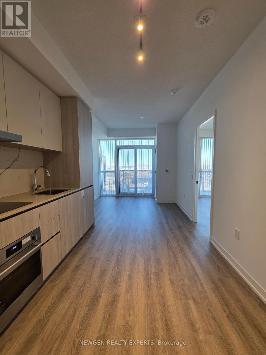 1805 - 8 Interchange Way, Vaughan, Ontario  L4K 5Z7 - Photo 3 - N12562380