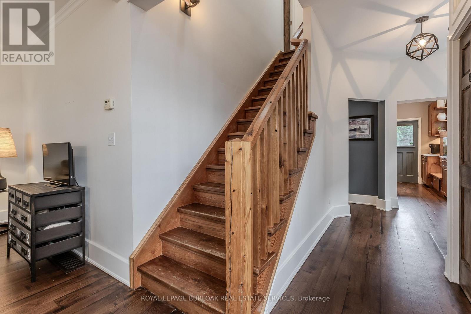 2154 Caroline Street, Burlington, Ontario  L7R 1M1 - Photo 21 - W12563564