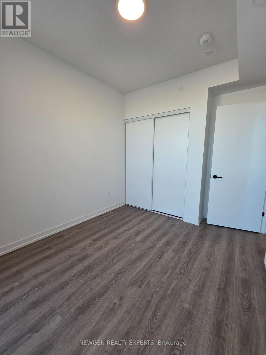 1805 - 8 Interchange Way, Vaughan, Ontario  L4K 5Z7 - Photo 9 - N12562380