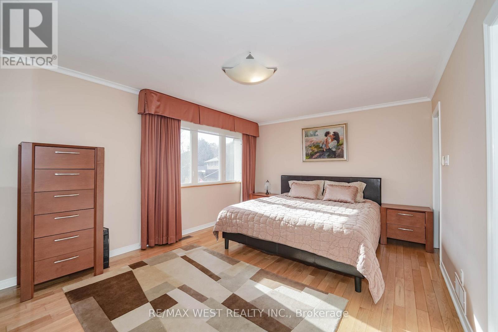 17 Clay Court, Toronto, Ontario  M9A 4S2 - Photo 10 - W12563852