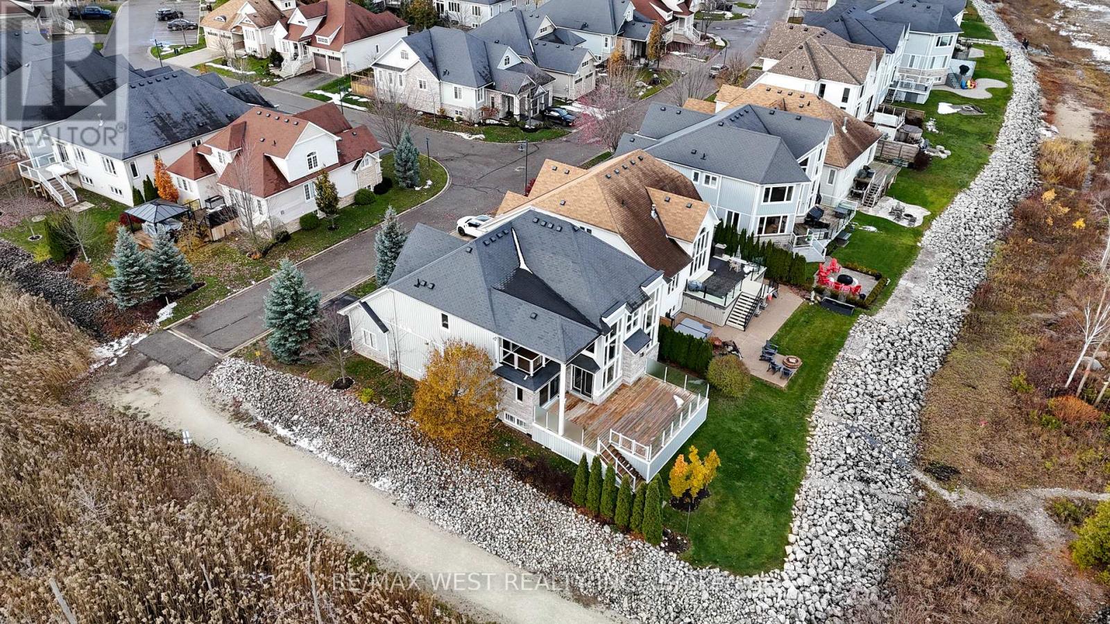 77 Waterview Road, Wasaga Beach, Ontario  L9Z 0E9 - Photo 17 - S12563946