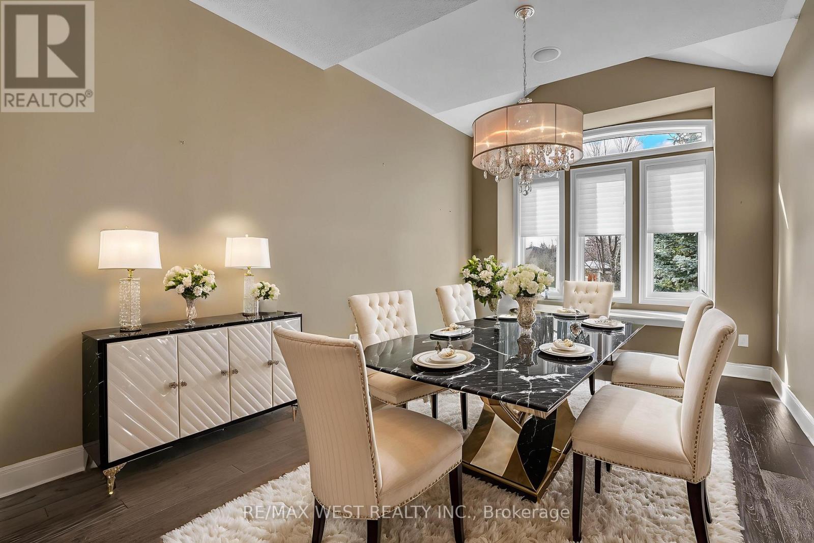 77 Waterview Road, Wasaga Beach, Ontario  L9Z 0E9 - Photo 6 - S12563946