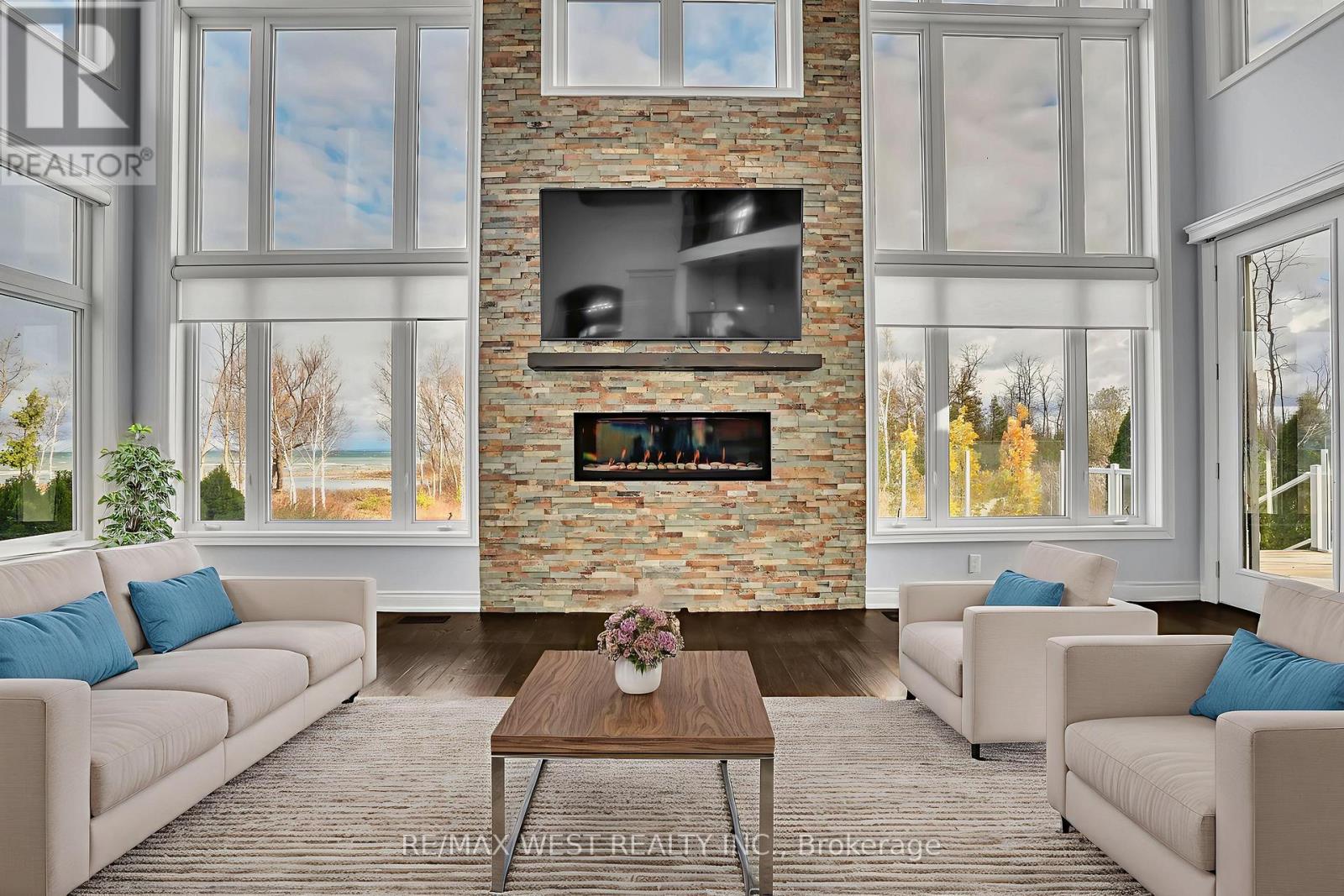 77 Waterview Road, Wasaga Beach, Ontario  L9Z 0E9 - Photo 7 - S12563946