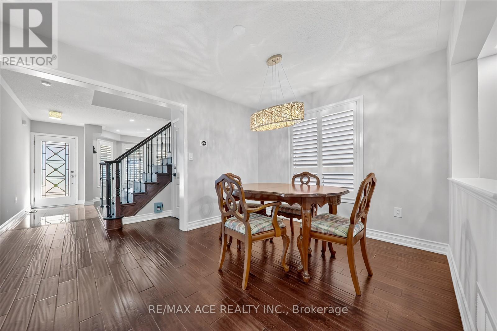 20 Ponymeadow Way, Brampton, Ontario  L6X 0M3 - Photo 12 - W12514750