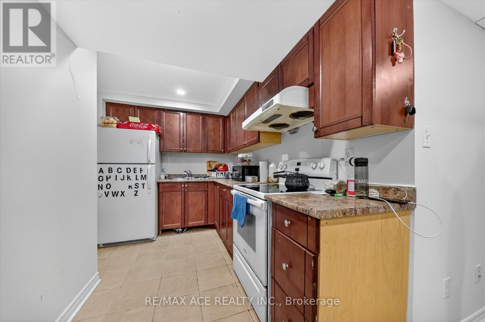 20 Ponymeadow Way, Brampton, Ontario  L6X 0M3 - Photo 38 - W12514750