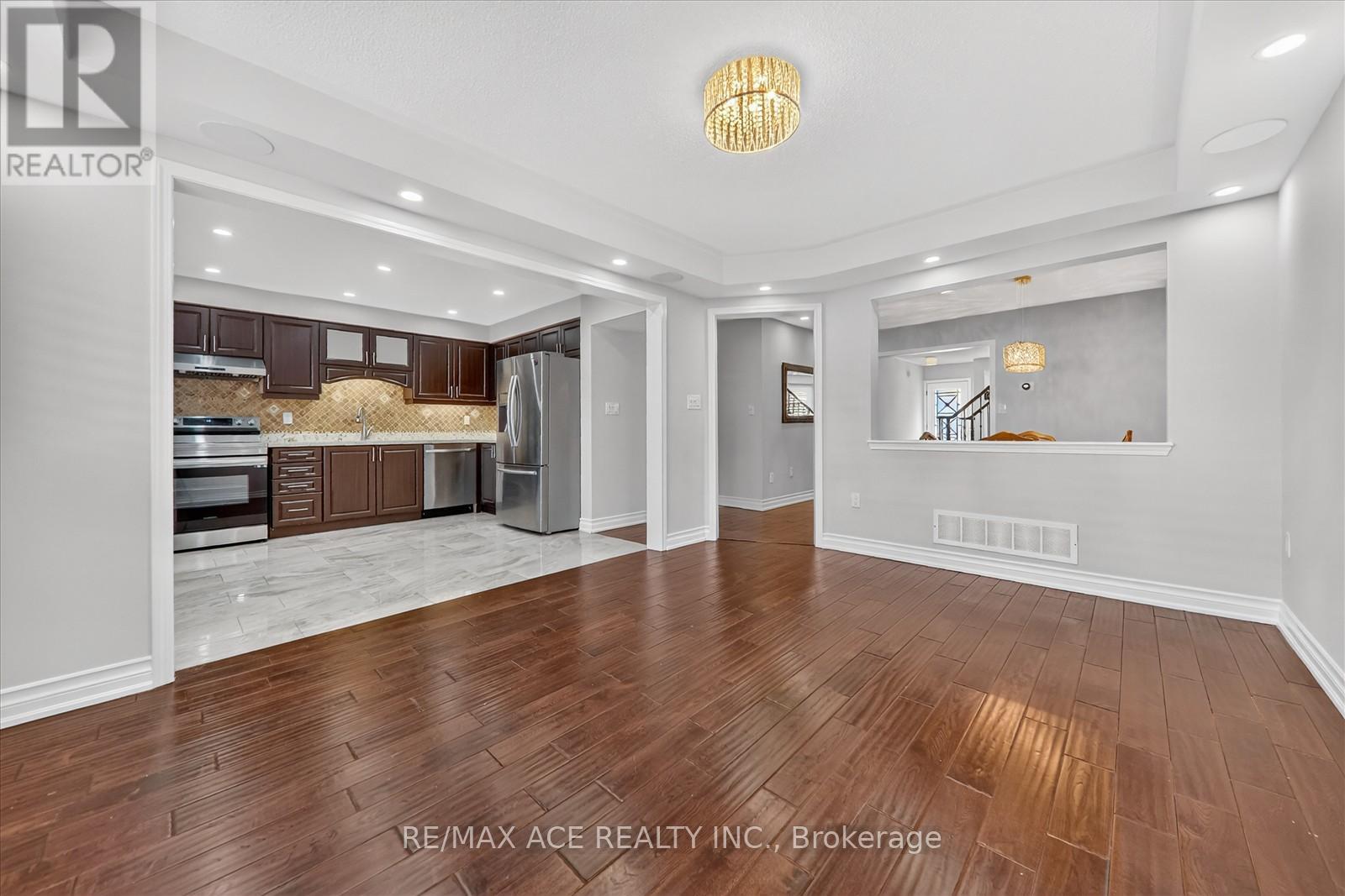 20 Ponymeadow Way, Brampton, Ontario  L6X 0M3 - Photo 14 - W12514750