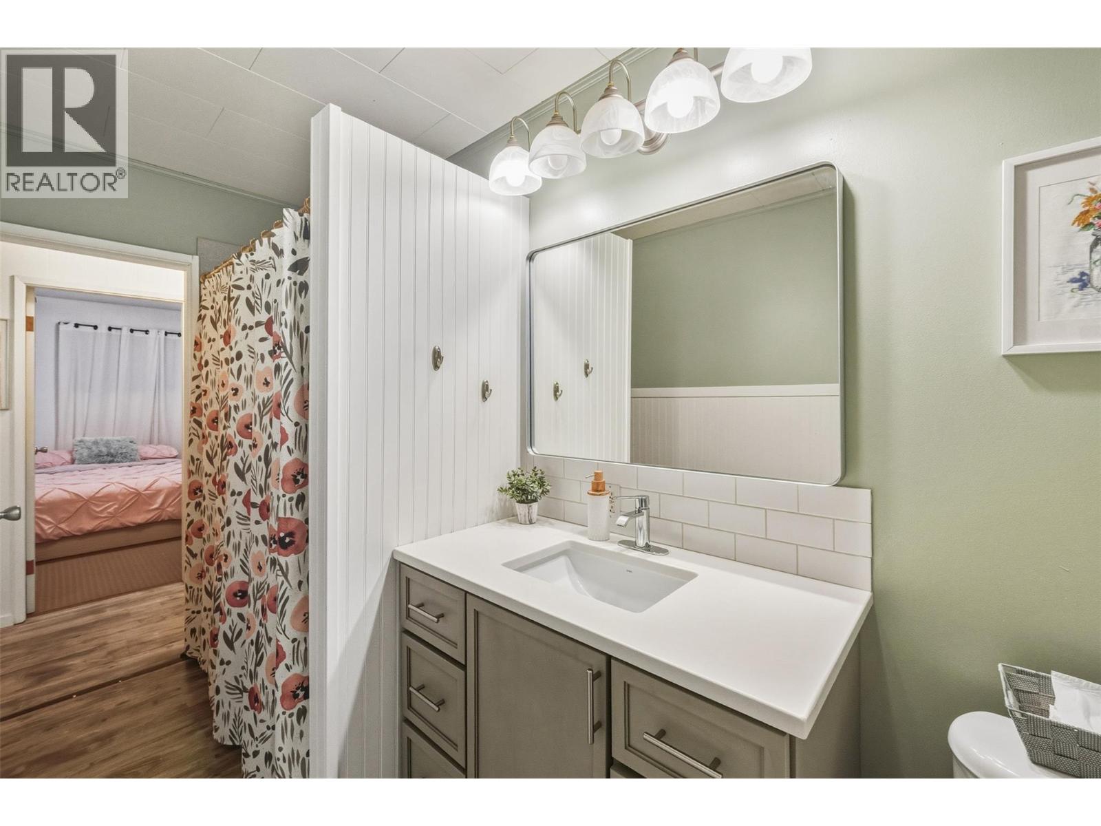 225 Circle Drive, Oliver, British Columbia  V0H 1T9 - Photo 23 - 10369746