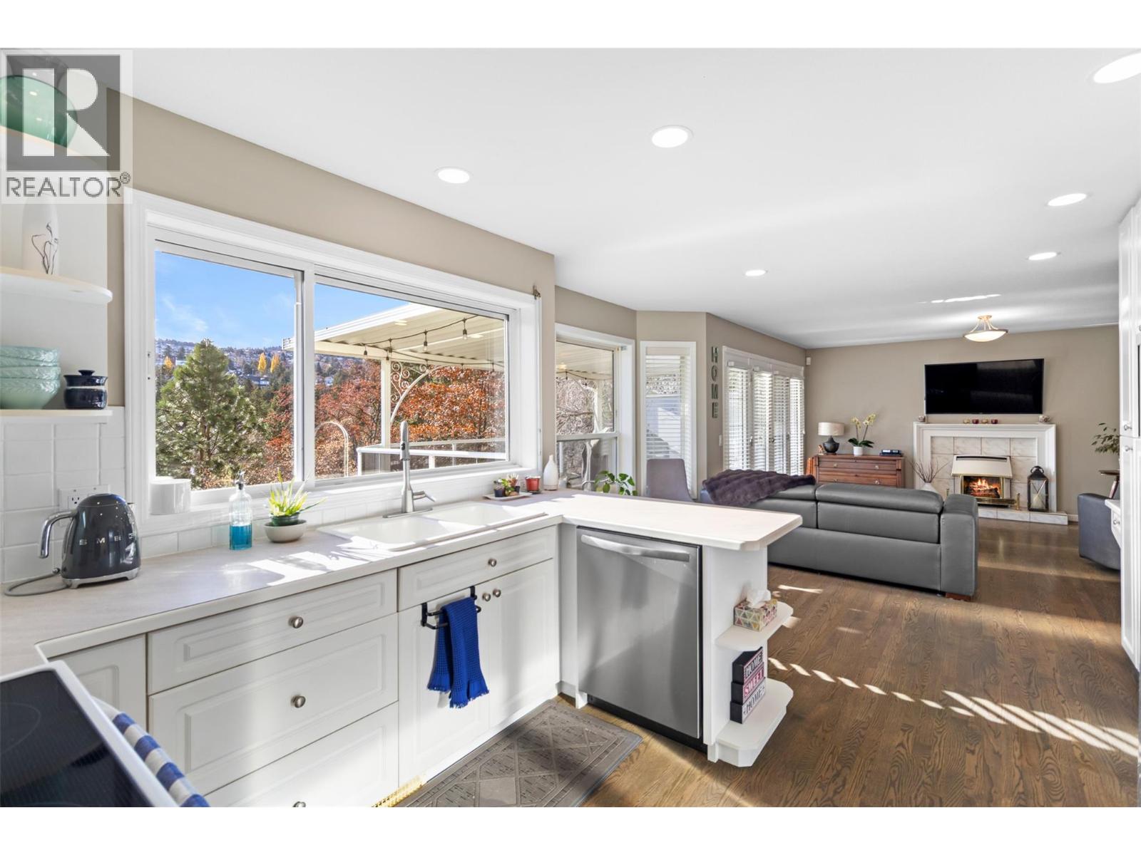 1909 Glen Gary Drive, Kamloops, British Columbia  V2E 1P5 - Photo 11 - 10369696